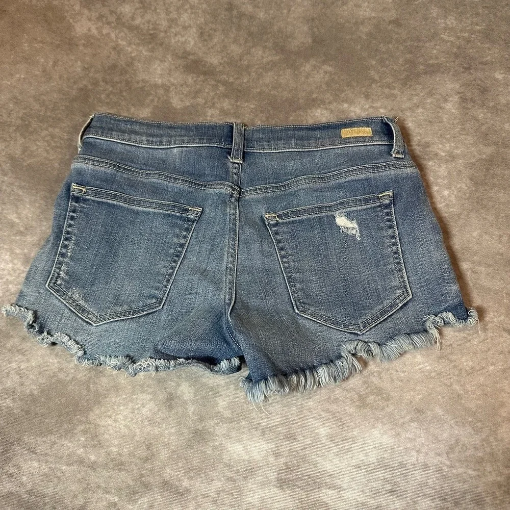 Sneak Peek Denim Shorts Womens Size S Blue Mid Rise Distressed Cut Off Frayed - Picture 7 of 7